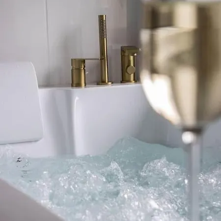 Saphir - Jacuzzi Et Sauna Saint-Etienne (Loire)